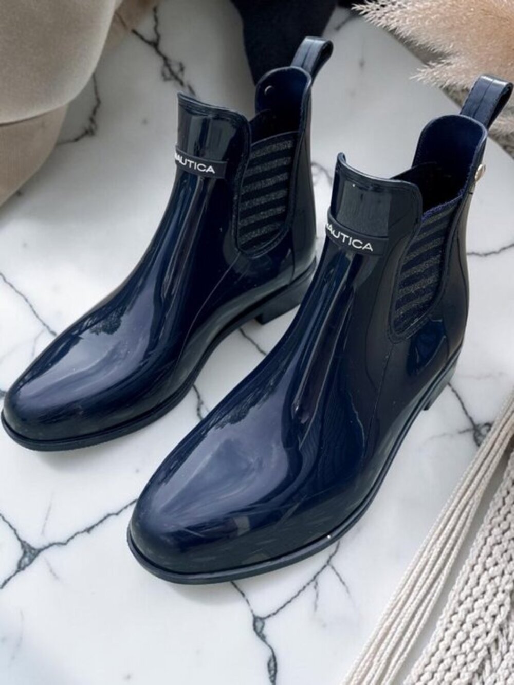 Nautica Windsail Chelsea Ankle Rain Boots Women's Size 7 Glossy Navy Blue